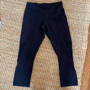 LuluLemon Train Times Crop Yoga Pants